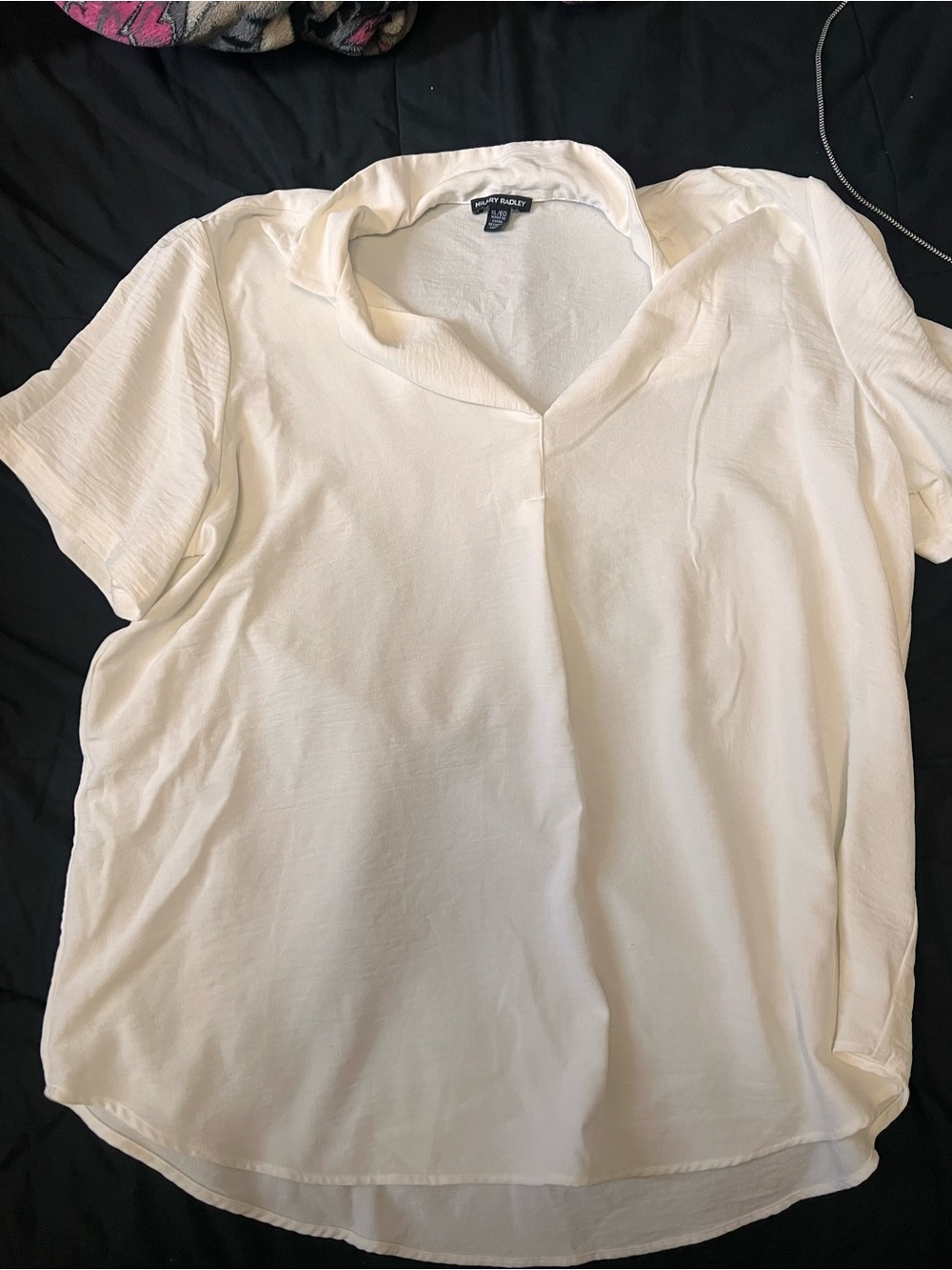 Hilary Radley Cream Collared V-Neck Short Sleeve Blouse